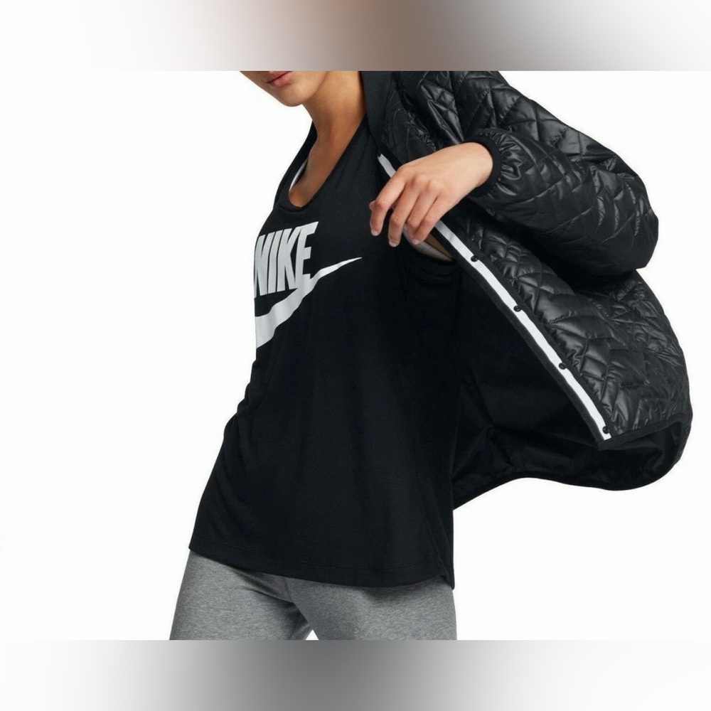 Nike Sportswear quilted jacket black women’s Nwt Size XS Original price $140